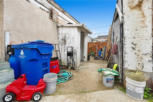 1132 E 53rd St, Los Angeles, CA 90011 - view of side of property