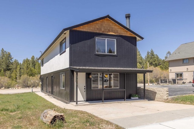 42692 Moonridge Rd, Big Bear Lake, CA 92315 - view of front facade with a patio