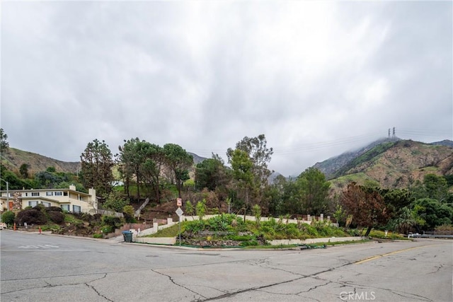 3304 Rubio Crest Dr, Altadena, CA 91001