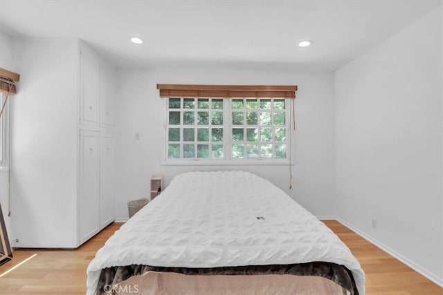 9466 Hidden Valley Pl, Beverly Hills, CA 90210 - bedroom featuring light wood-style floors and recessed lighting