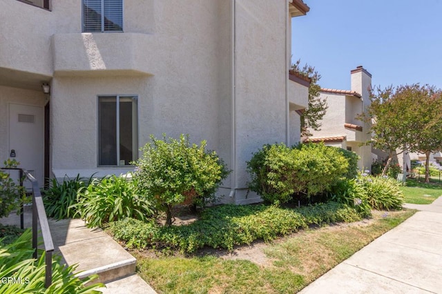1742 Sinaloa Rd Unit 329, Simi Valley, CA 93065 - view of property exterior with stucco siding