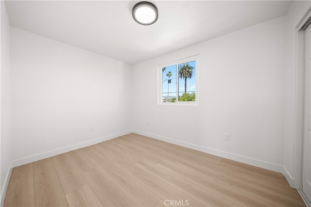 5832 6th Ave, Los Angeles, CA 90043 - unfurnished room featuring light wood-style flooring and baseboards