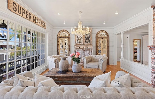 230 Esplanade, San Clemente, CA 92672 - living area featuring a chandelier, light wood-style floors, crown molding, and recessed lighting