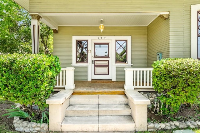 337 S Center St, Redlands, CA 92373 - property entrance featuring a porch