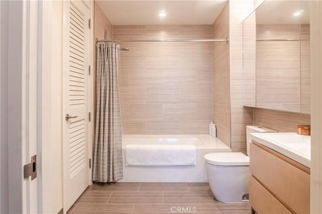 877 Francisco St Unit 1512, Los Angeles, CA 90017 - bathroom featuring shower / bath combo with shower curtain and vanity