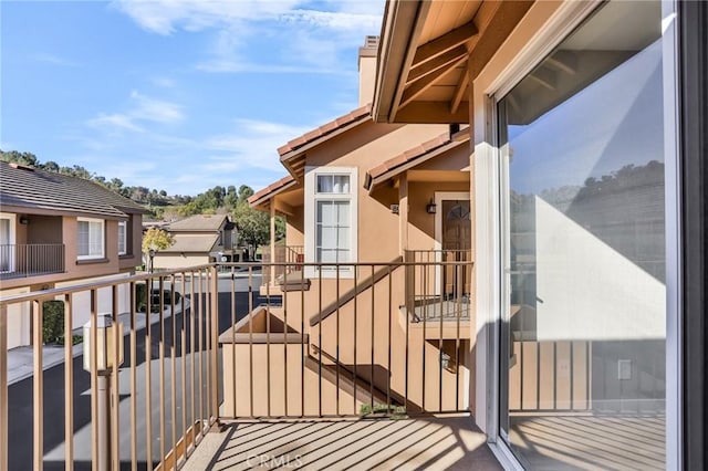 8039 E Snapdragon Ln, Anaheim, CA 92808 - balcony featuring a residential view