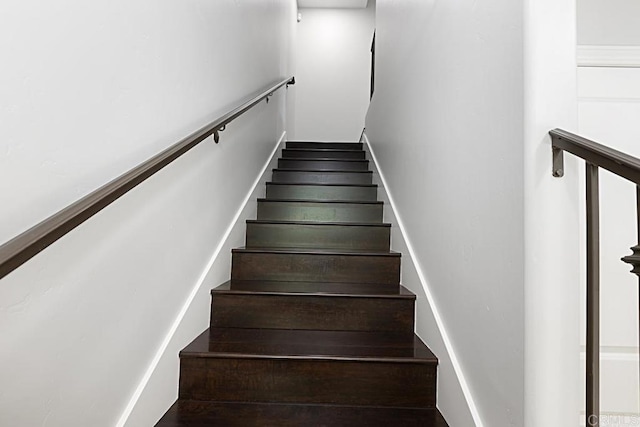 1135 Felspar St, Pacific Beach San Diego, CA 92109 - view of stairs