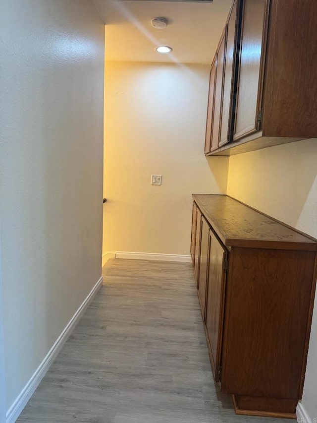 1103 Manzana Way, San Diego, CA 92139 - hallway featuring light wood-style floors and recessed lighting