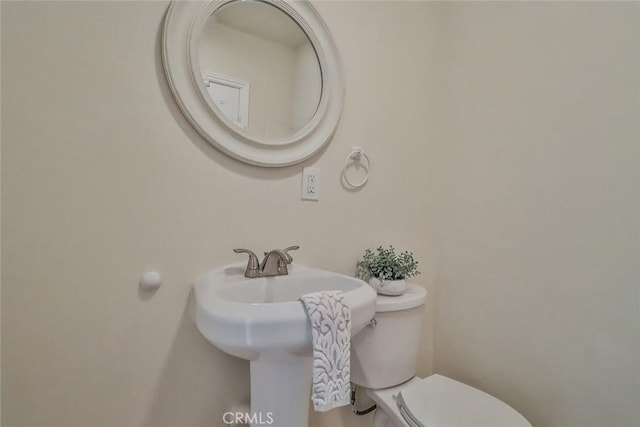 3411 W Chandler Blvd, Burbank, CA 91505 - half bathroom featuring toilet