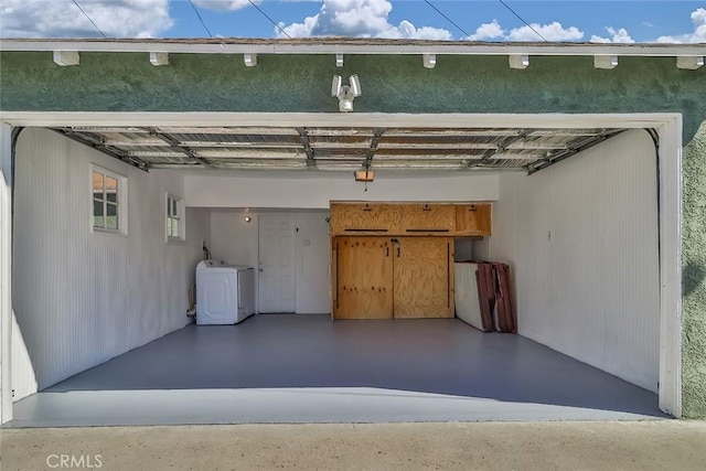 3411 W Chandler Blvd, Burbank, CA 91505 - garage with washing machine and clothes dryer