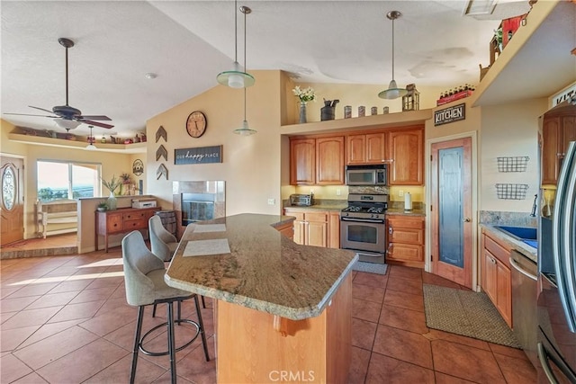 23053 Roundup Way, Apple Valley, CA 92308 - photo 12