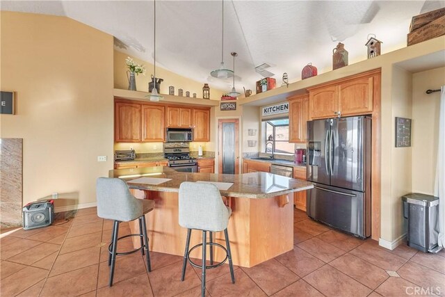 23053 Roundup Way, Apple Valley, CA 92308 - photo 17