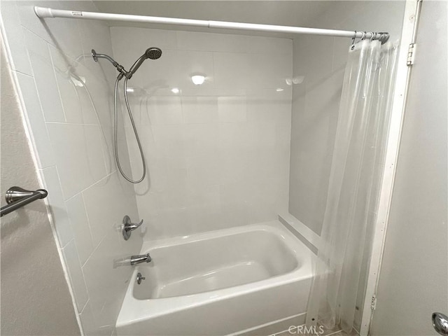 2563 Plaza Del Amo Unit 304, Torrance, CA 90503 - bathroom featuring shower / bath combo