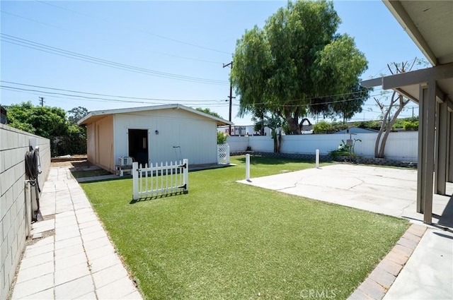 161 N Cota St, Corona, CA 92882 - view of yard featuring a patio and an outdoor structure
