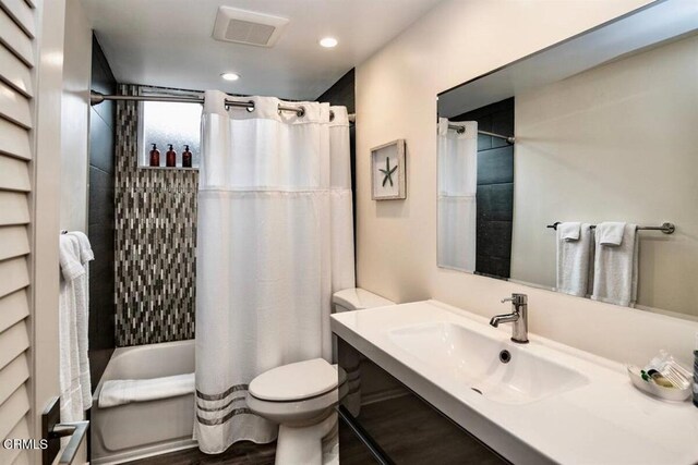 2924 Lakeshore Ct, Oxnard, CA 93035 - photo 16