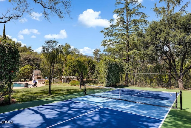 4144 Chevy Chase Dr, La Canada Flintridge, CA 91011 - view of tennis court