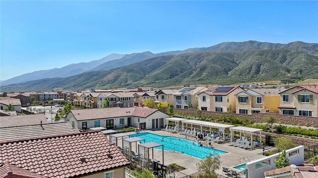 16233 Lozano St Unit 2, Fontana, CA 92336 - community pool with a residential view and a mountain view