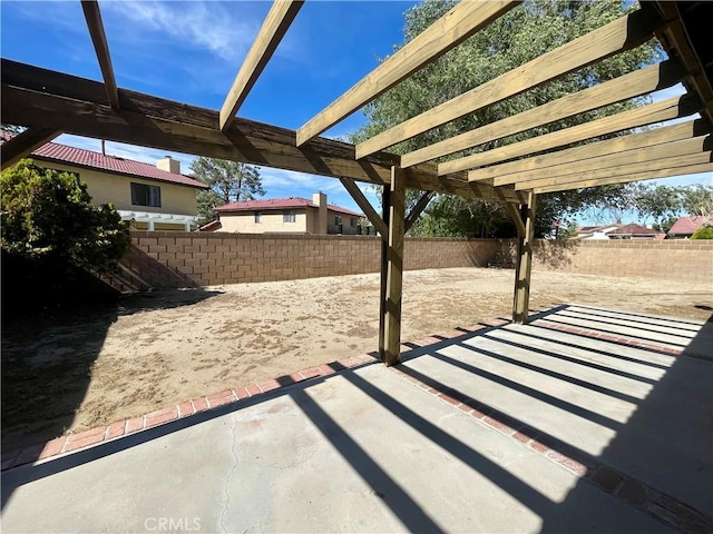 1305 Herzel Ave, Lancaster, CA 93535 - fenced backyard with a pergola and a patio