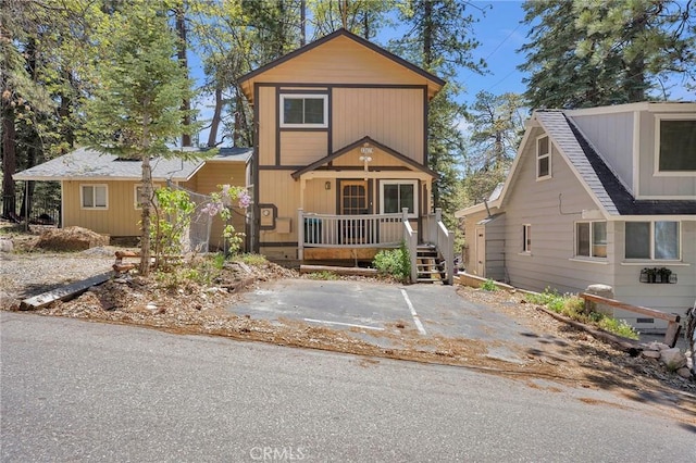 33079 Ridge Rd, Arrowbear, CA 92382 - view of front of home with covered porch