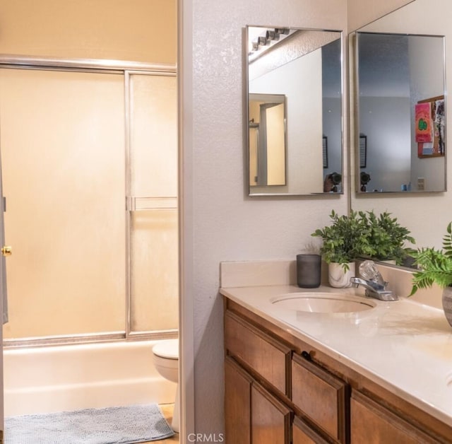 916 E 65th St Unit 3, Inglewood, CA 90302 - bathroom with double vanity and enclosed tub / shower combo