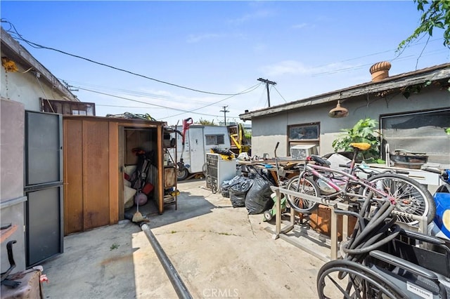 20717 Raymond Ave, Torrance, CA 90502 - garage featuring a shed