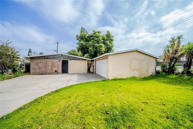17941 E Payson St, Azusa, CA 91702 - detached garage featuring driveway