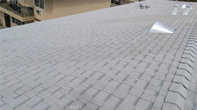 7107 Coldwater Canyon Ave, North Hollywood, CA 91605 - exterior view of roof with shingles