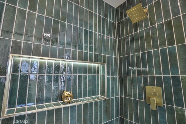 13181 Olympia Way N, Tustin, CA 92705 - bathroom featuring a tile shower