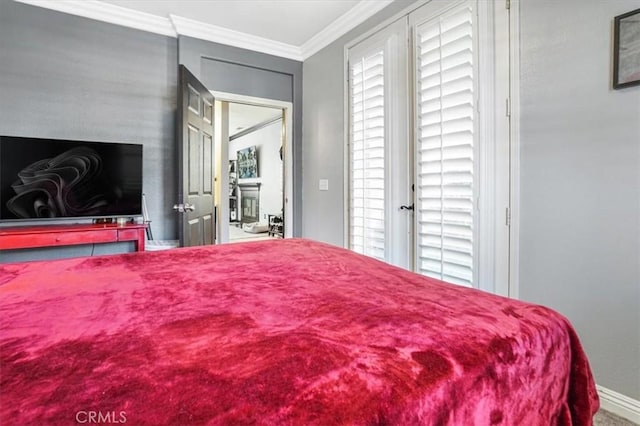 5794 Bay Hill Ln, Fontana, CA 92336 - bedroom featuring crown molding and baseboards