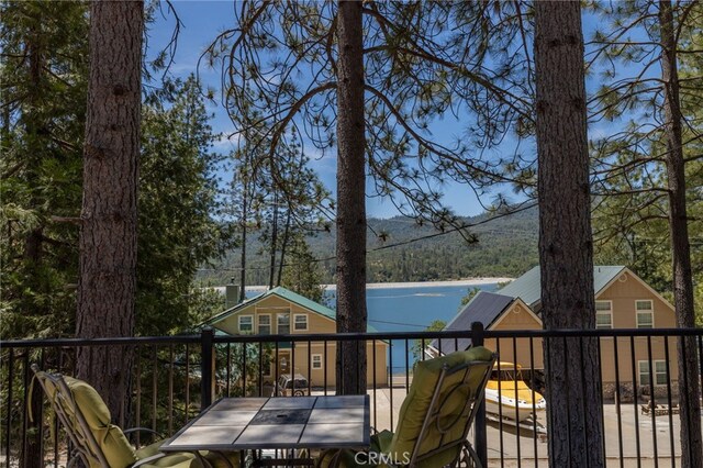 37731 Shoreline Dr, Bass Lake, CA 93604 - deck featuring outdoor dining area