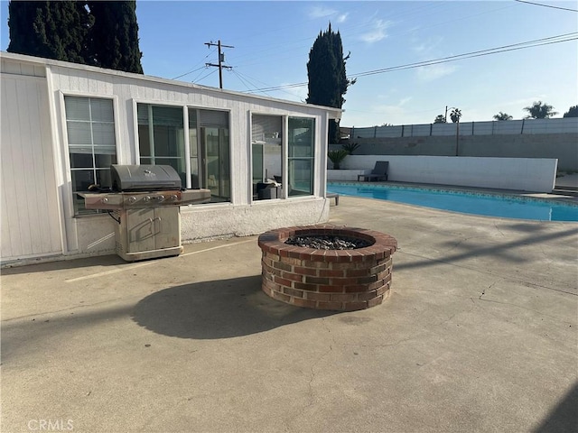 114 S Acacia Ave, Rialto, CA 92376 - view of pool with area for grilling, a patio area, and an outdoor fire pit
