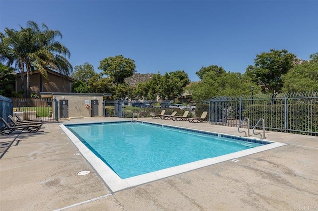 10214 Michala Pl, Santee, CA 92071 - community pool with a patio