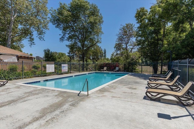 10214 Michala Pl, Santee, CA 92071 - community pool with a patio area