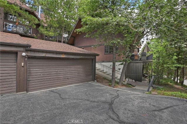 966 Willow Creek Rd Unit 36, Lake Arrowhead, CA 92352 - view of garage