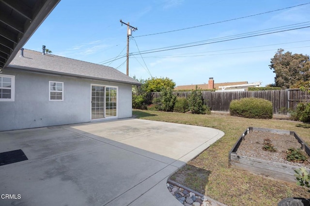 260 N Wake Forest Ave, Ventura, CA 93003 - view of patio / terrace with a garden