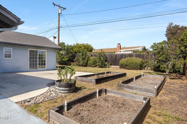 260 N Wake Forest Ave, Ventura, CA 93003 - view of yard with a garden and a patio