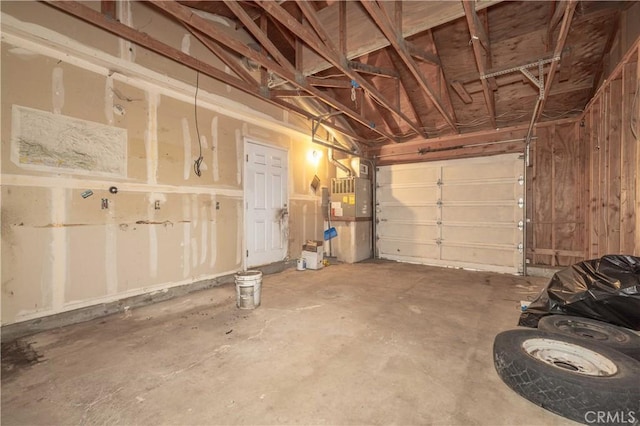 600 Moreno Ln, Sugarloaf, CA 92386 - garage featuring heating unit