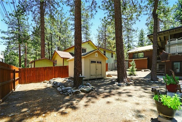 5726 Lodgepole Dr, Wrightwood, CA 92397 - photo 28