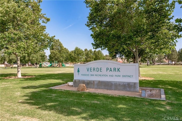 2070 Avenida Placida Unit 3, Simi Valley, CA 93063 - view of community featuring a yard