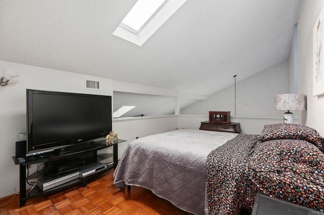 6919 Sandleford Way, San Diego, CA 92139 - bedroom featuring a skylight and lofted ceiling