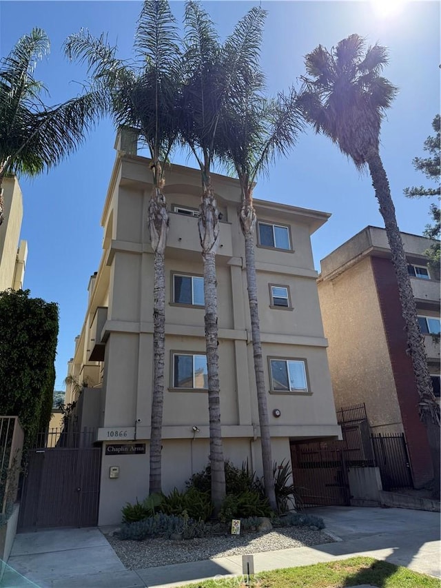 10866 Bluffside Dr Unit 2, Studio City, CA 91604 - photo 1