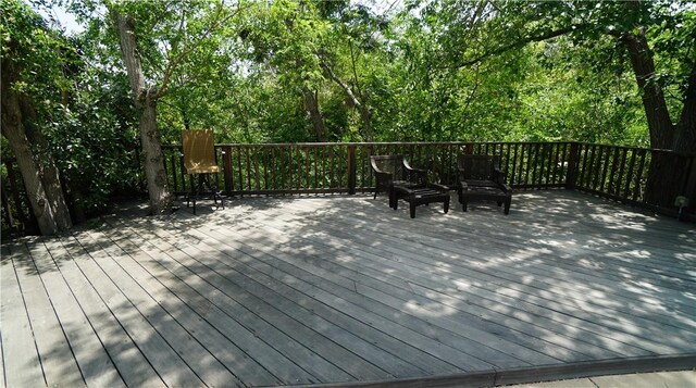 24530 Breckenridge Pl, Newhall, CA 91321 - view of wooden deck