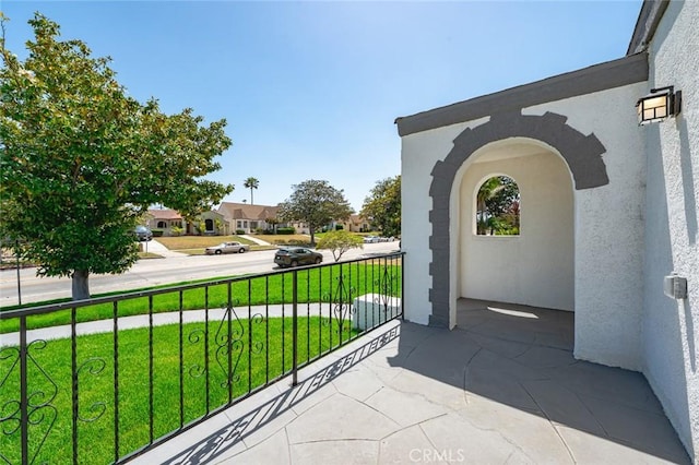 2101 W 76th St, Los Angeles, CA 90047 - view of patio / terrace with a residential view