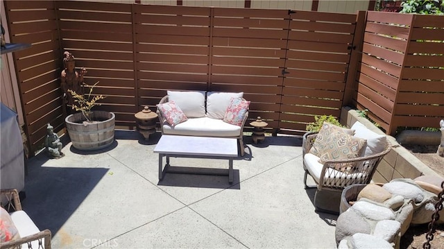 221 Darfo Dr, Crestline, CA 92325 - view of patio