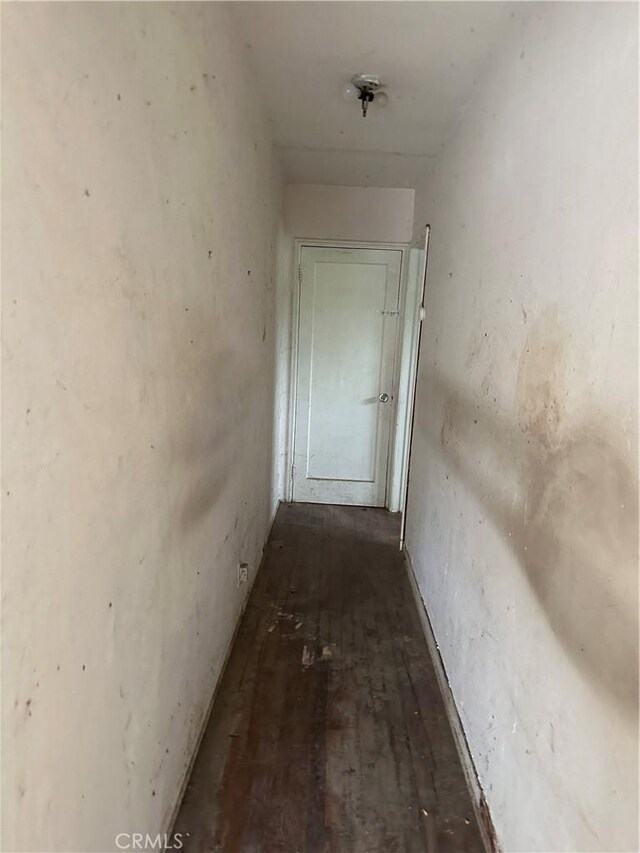 4058 Bledsoe Ave, Culver City, CA 90066 - hall with wood finished floors