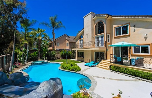 27773 Hidden Trail Rd, Laguna Hills, CA 92653 - view of pool featuring a fenced backyard, a patio, and a pool with connected hot tub