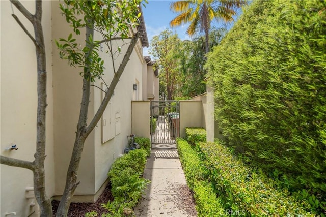 12 Via Avoria, Newport Coast, CA 92657 - view of yard featuring a gate