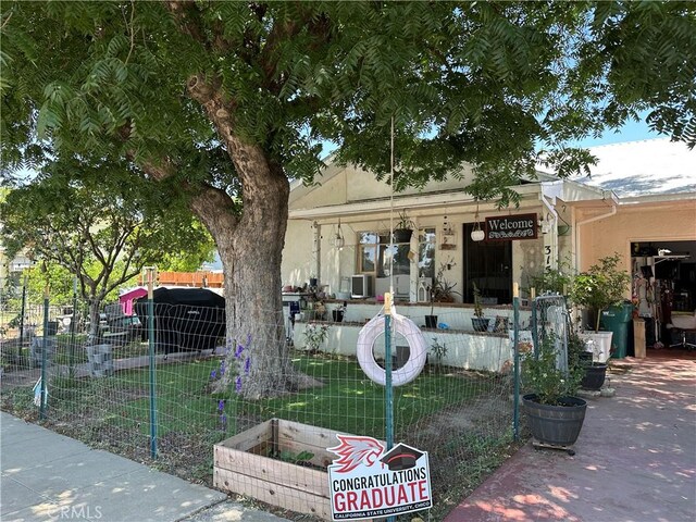 159 S Shasta St S, Willows, CA 95988 - view of front facade with covered porch and stucco siding