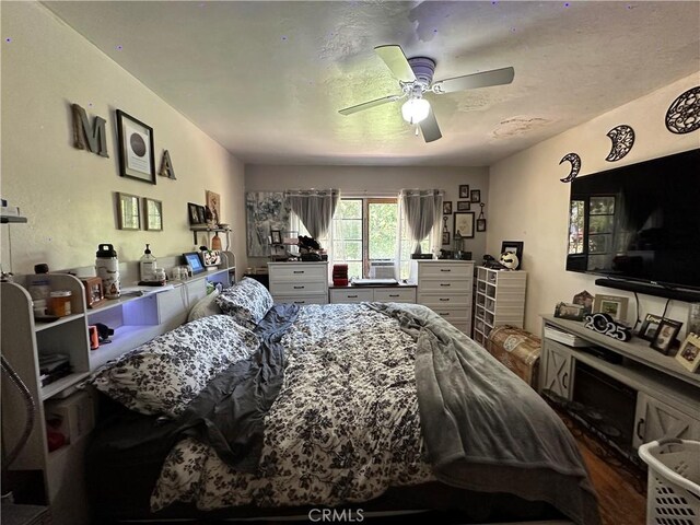 159 S Shasta St S, Willows, CA 95988 - bedroom featuring ceiling fan