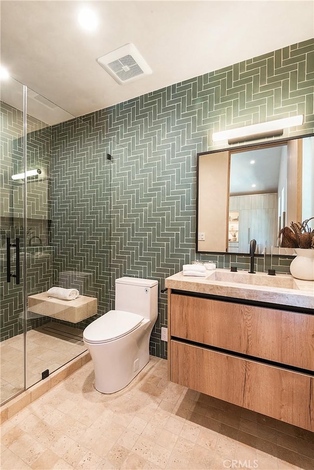 4314 Teesdale Ave, Studio City, CA 91604 - full bathroom with vanity, tiled shower, and toilet